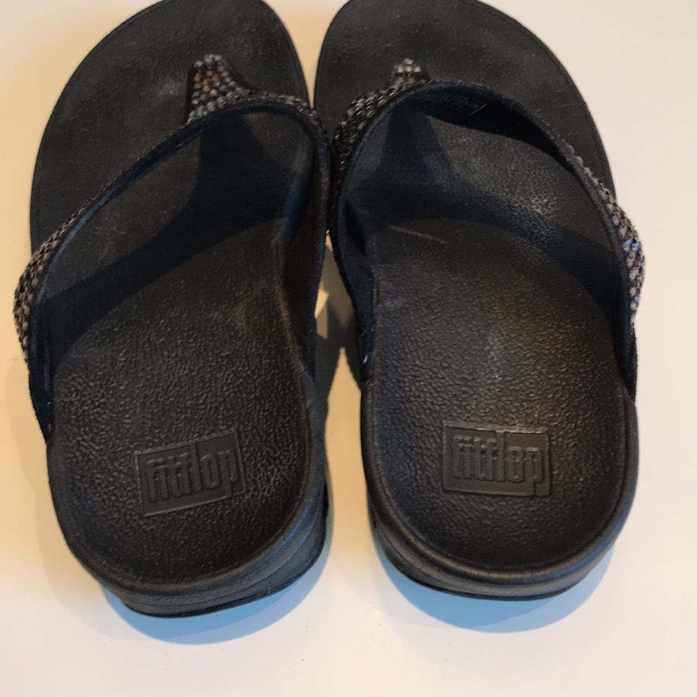 Fitflop black studded thong sandals size US 5 - Picture 7 of 9
